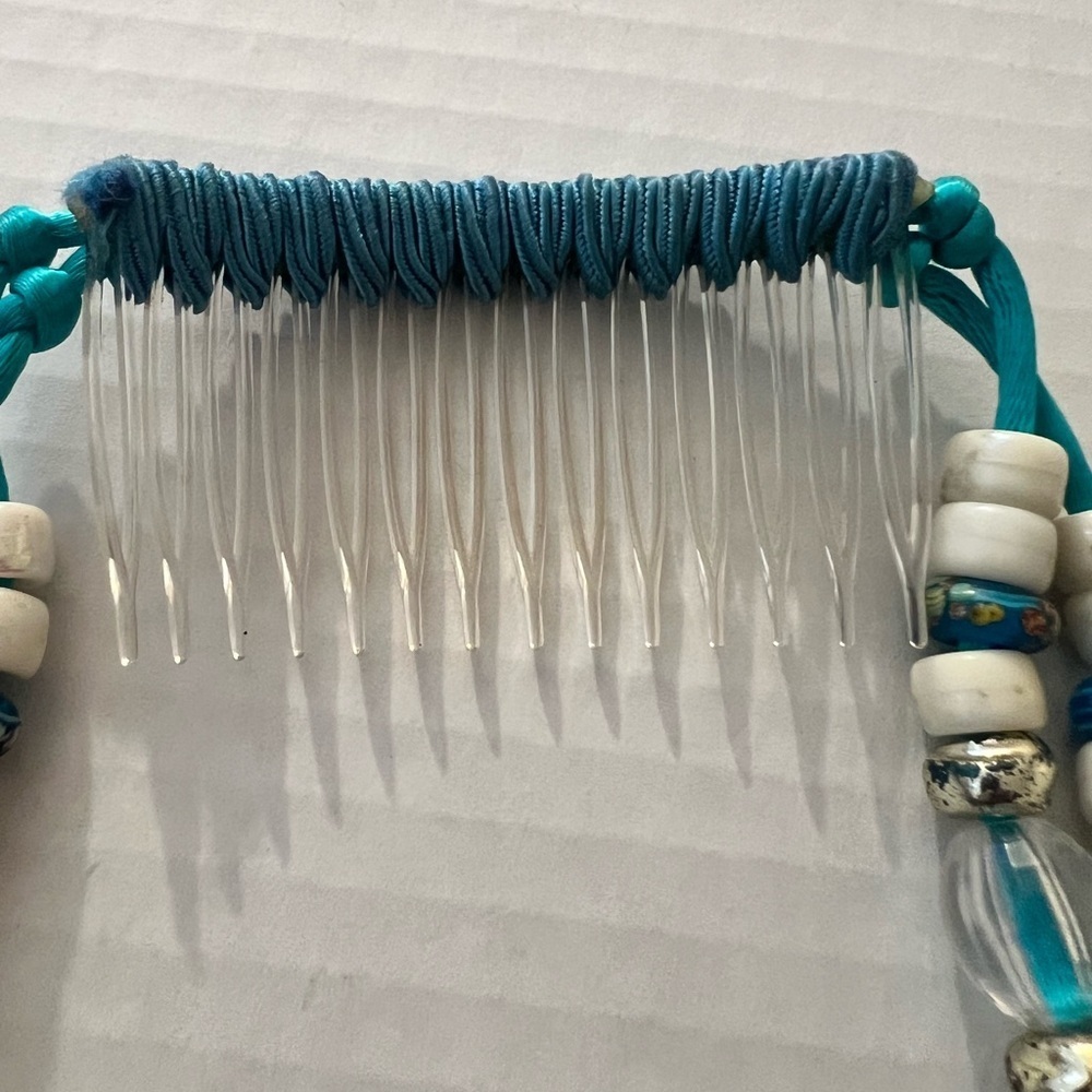 Beaded Hair Combs Set of 4 - Picture 10 of 10